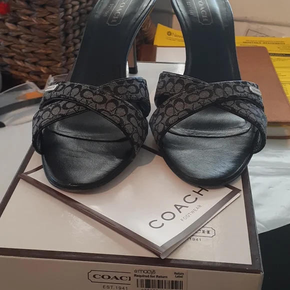 Coach Canyon shoes 8 1/2 - Picture 12 of 13